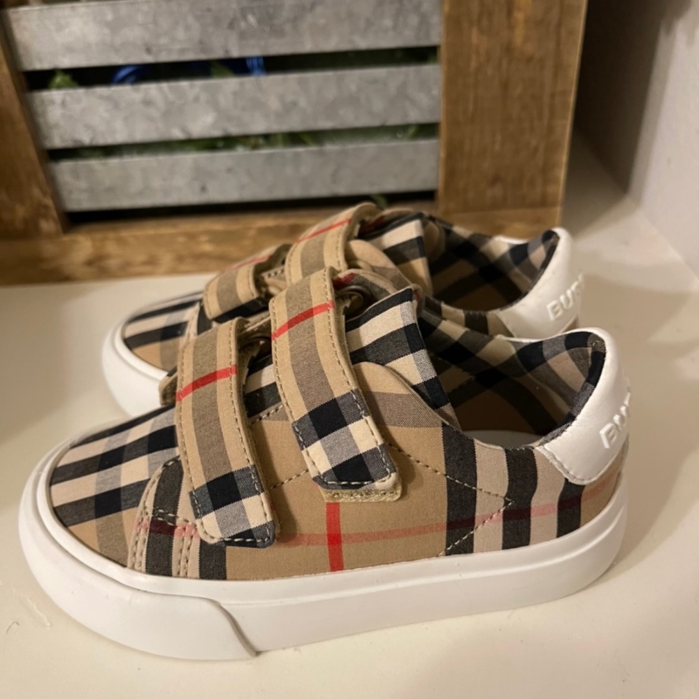 Burberry Shoes
